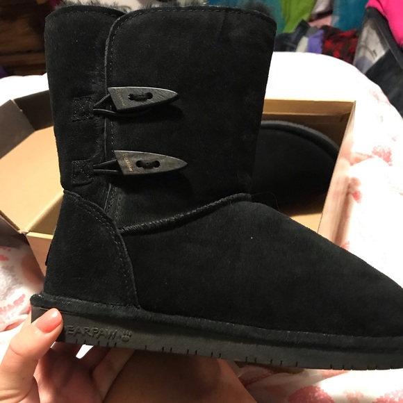 Black bear paw boots brand new - Picture 1 of 3